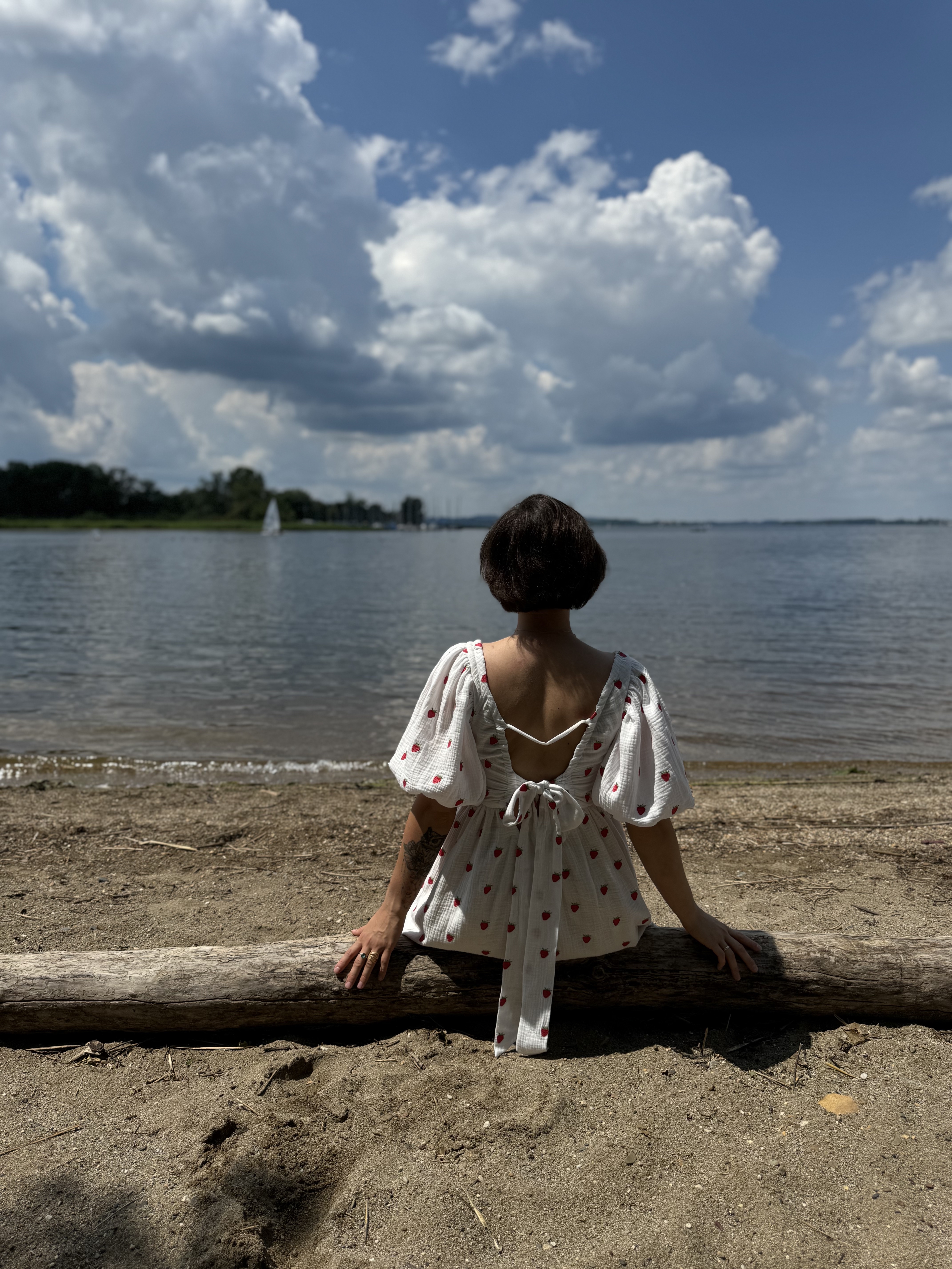 Strawberry Puff Sleeve Dress — side view, cotton-linen blend, handmade in Munich